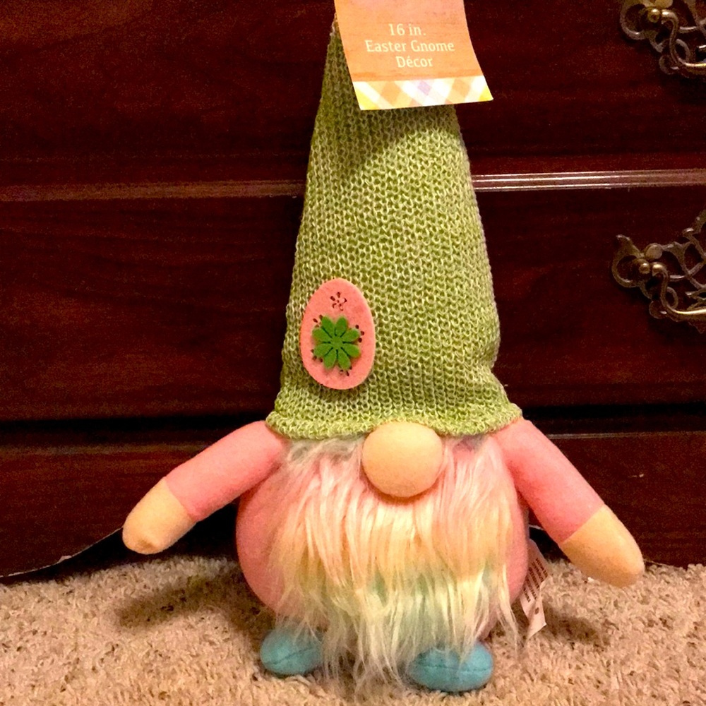 Spring, summer gnome decor.